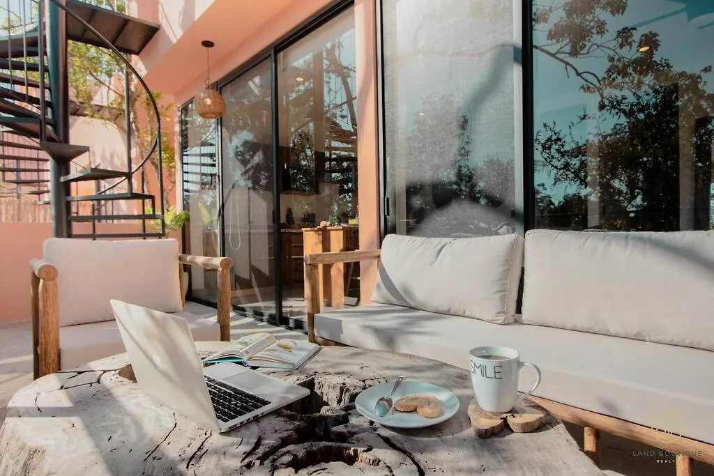 The Savia House - Rooftop & Gym Tulum Pueblo Vakantiehuis